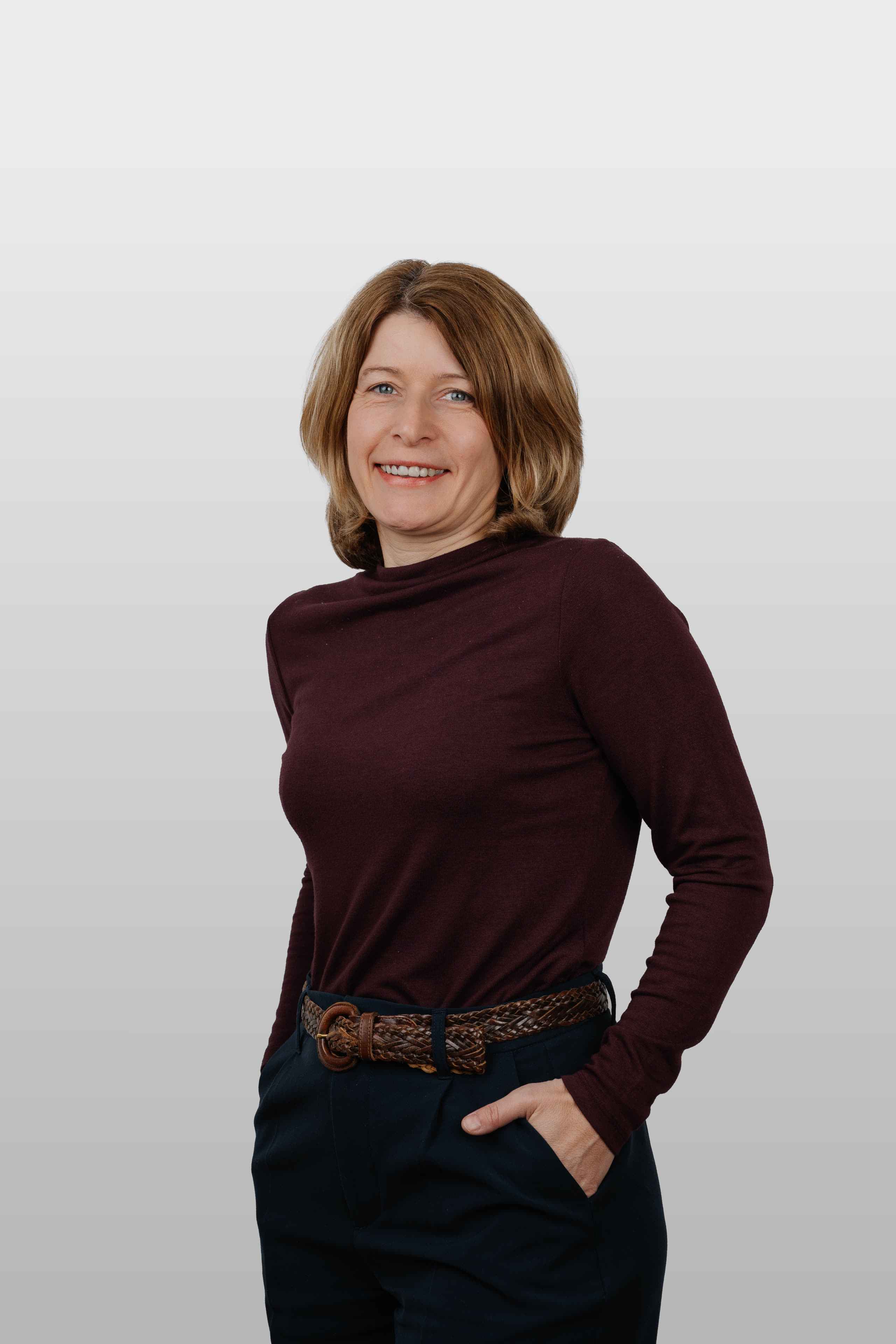 Porträt von Michaela Sommergruber
